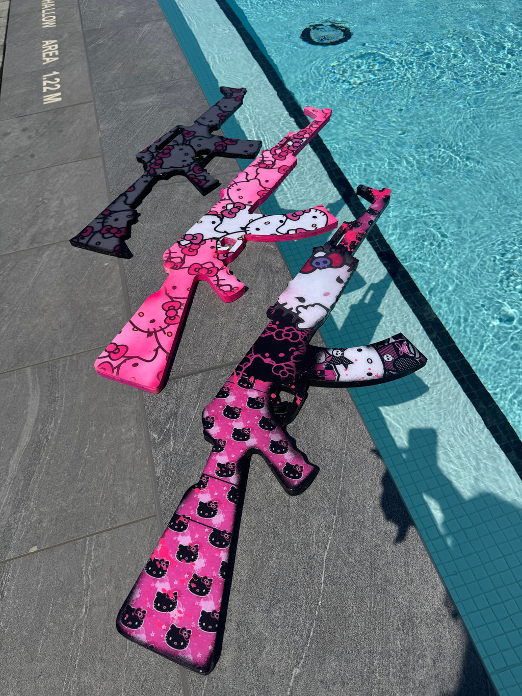 Hello Kitty Riffle Wall Decor