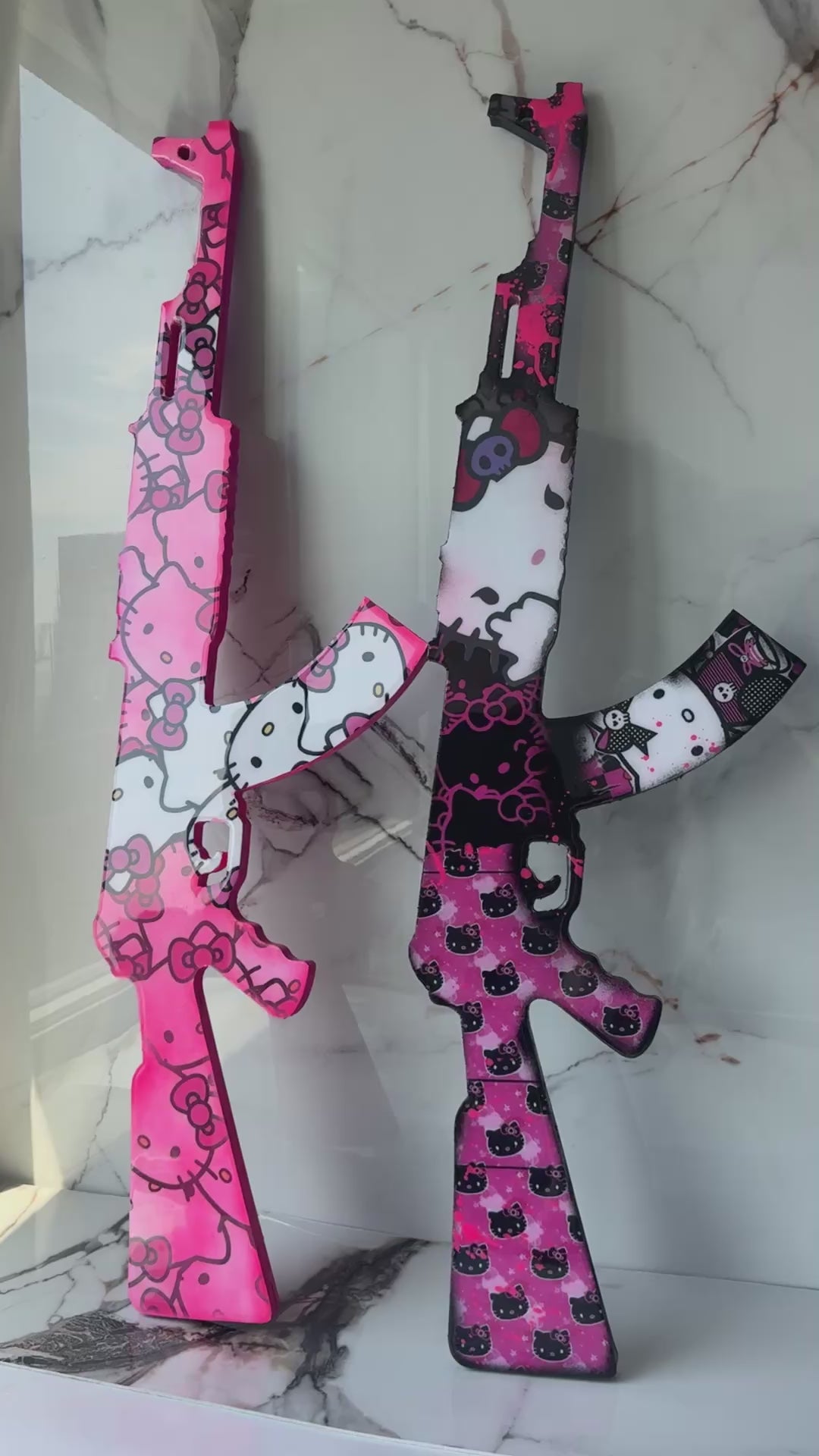 Hello Kitty Riffle Wall Decor